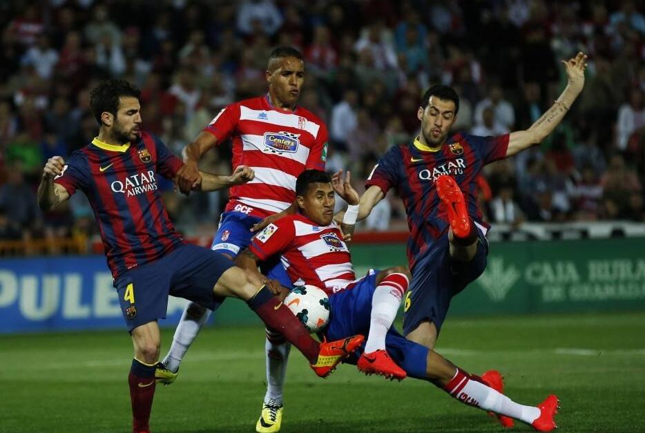 巴萨凭借年 巴萨凭借年